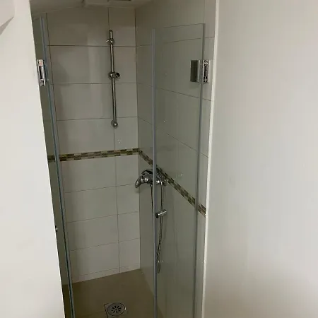 Prenociste Kod Zlaje Smederevska Palanka