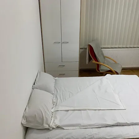 Prenociste Kod Zlaje