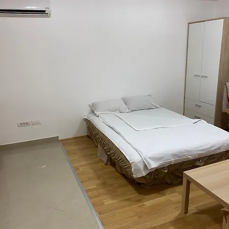 Prenociste Kod Zlaje