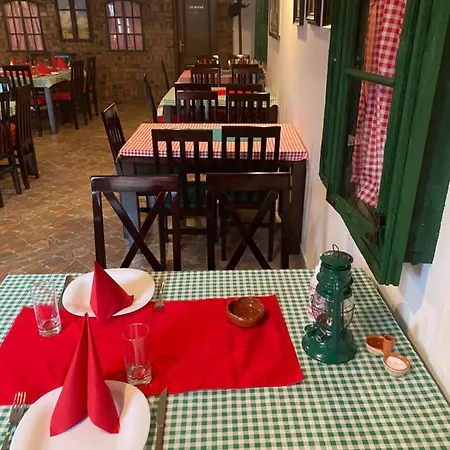 Prenociste Kod Zlaje *